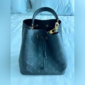 LV NéoNoé MM Monogram Empreinte Black Leather Bucket Bag